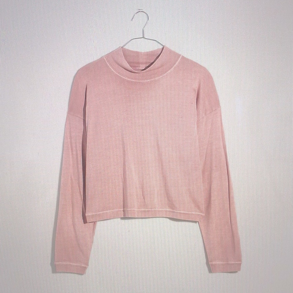 Rivet & Thread Mockneck Crop Tee